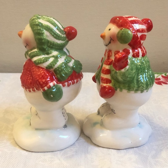 Snowmen Salt and Pepper Shakers Christmas Decor Lady Jayne LTD. Snowman - Picture 4 of 11